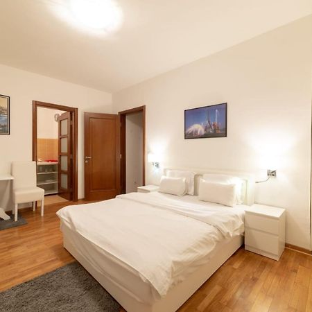 Apartment Royal City Belgrado Buitenkant foto