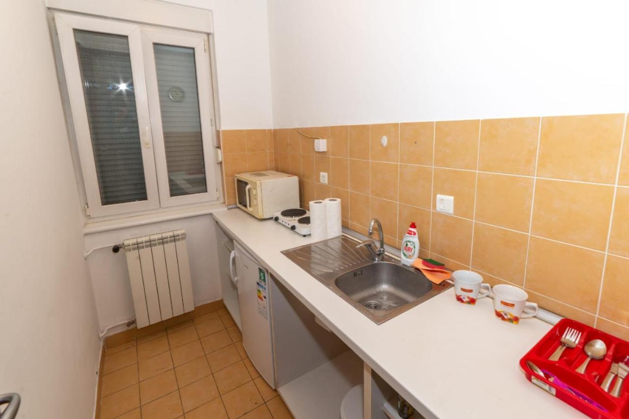 Apartment Royal City Belgrado Buitenkant foto