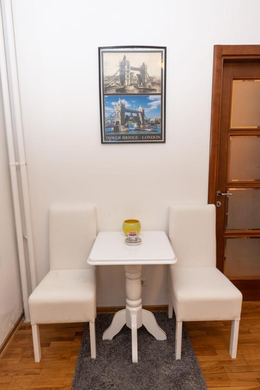 Apartment Royal City Belgrado Buitenkant foto